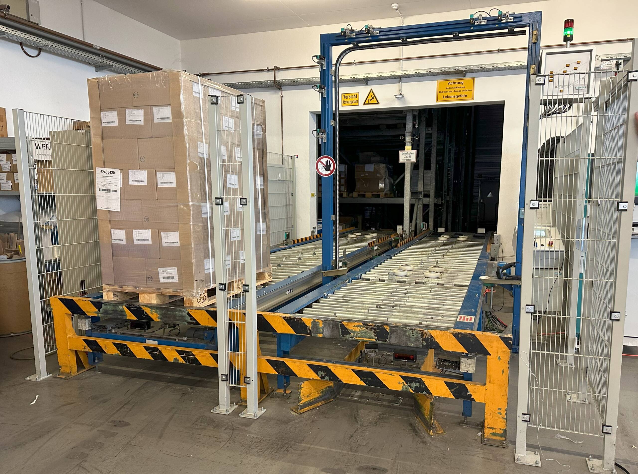 Fördertechnik im Wareneingang bei etol / Tripp Fördertechnik im Wareneingang bei etol / Tripp